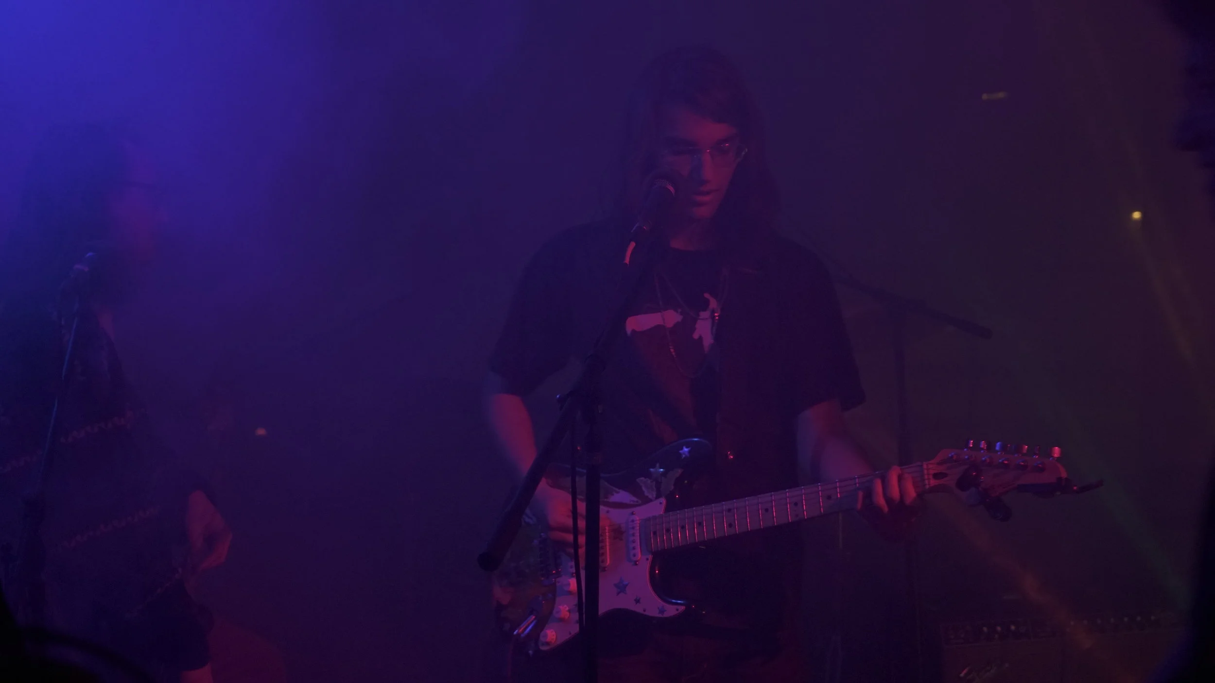 Kiefer performing at Bad Bar for The Goodbye Look Club